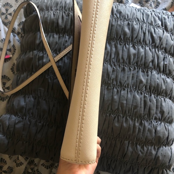 Kate 🖤 Spade Crossbody - Picture 8 of 8